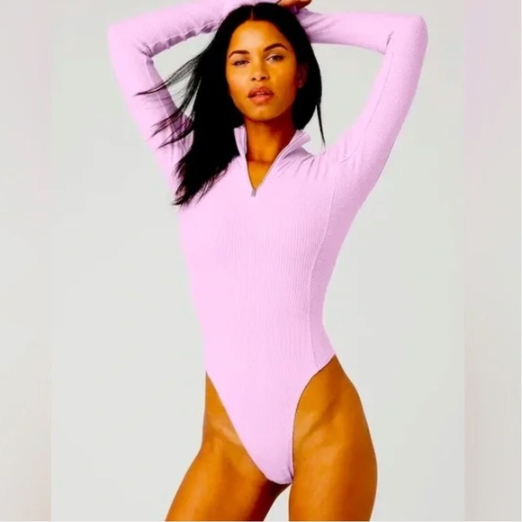 ALO YOGA RISE-UP LONG SLEEVE BODYSUIT SUGARPLUM PINK SIZE XS - Picture 1 of 4